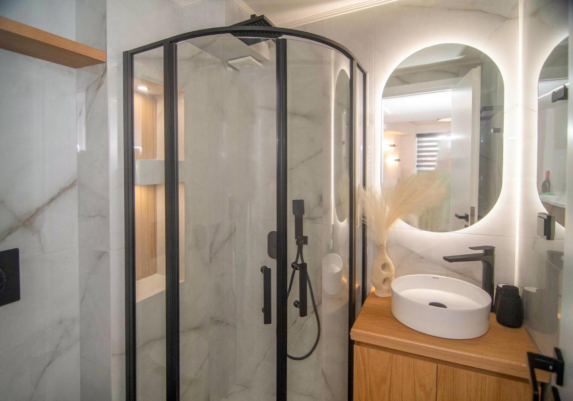 Alivio Lux Residences