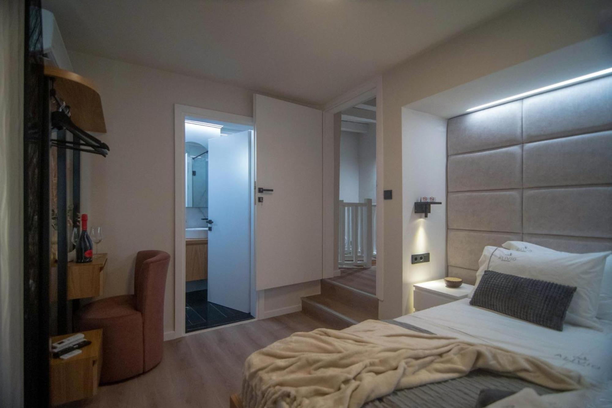 Alivio Lux Residences *